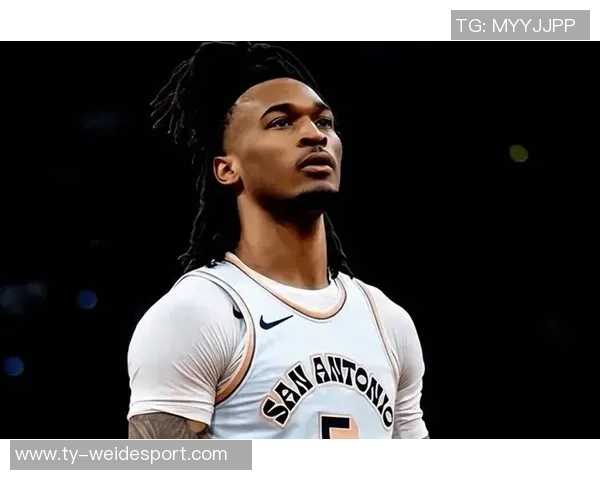 卡斯尔创队史新纪录单场至少30分10板5助命中率超65成为最年轻球员